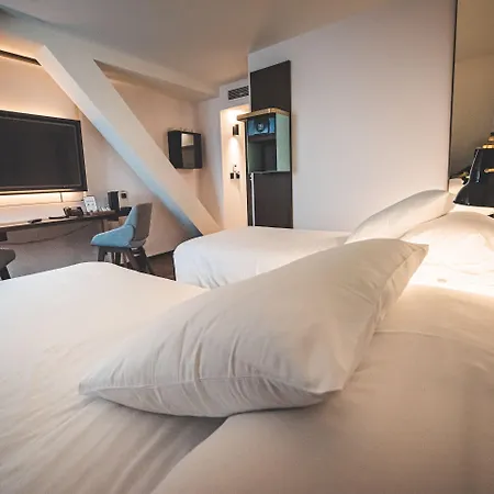 Hotel Bernina 3*